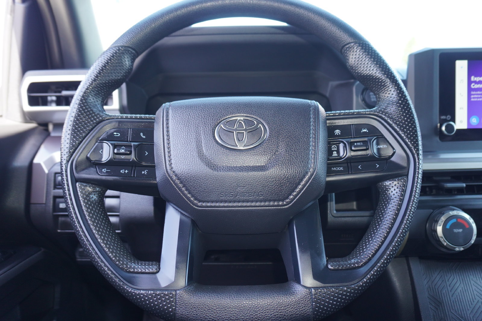 Certified 2026 Toyota Tacoma SR5 AWD/4WD image 17