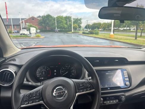 Used 2021 Nissan Kicks SV FWD image 16