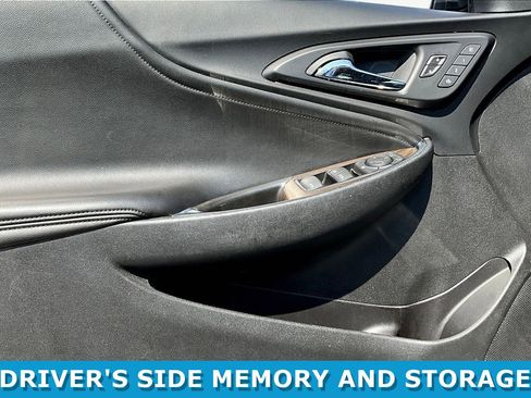Used 2017 Chevrolet Malibu Premier w/ Premier Sun and Wheel Package FWD image 20