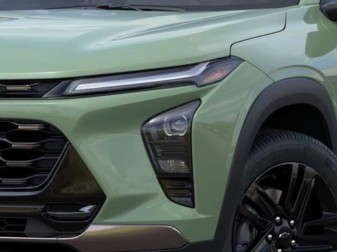 New 2026 Chevrolet Trax ACTIV w/ Sunroof Package FWD image 11