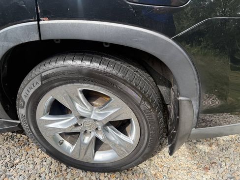 Used 2015 Toyota Highlander Limited Platinum AWD/4WD image 28