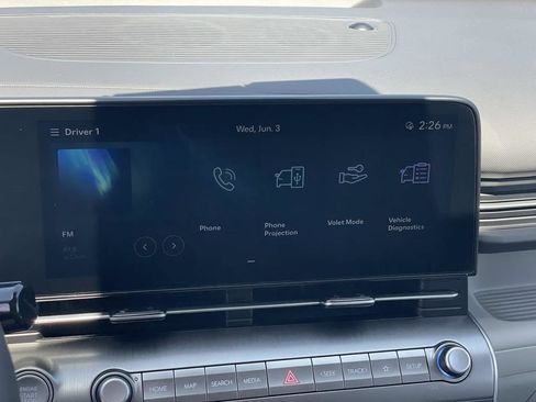Certified 2025 Hyundai Kona SE FWD image 10