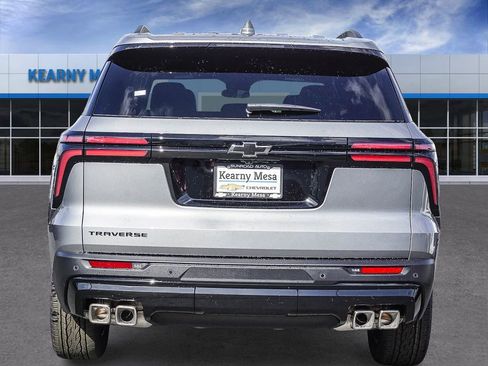 New 2026 Chevrolet Traverse LT w/ Midnight/Sport Edition FWD image 5