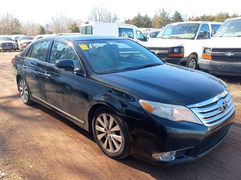 Used 2011 Toyota Avalon image 3