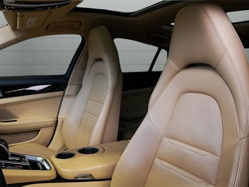 Used 2020 Porsche Panamera 4 image 2