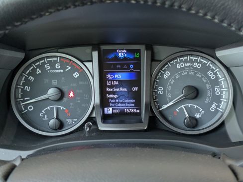 Used 2023 Toyota Tacoma TRD Sport AWD/4WD image 27