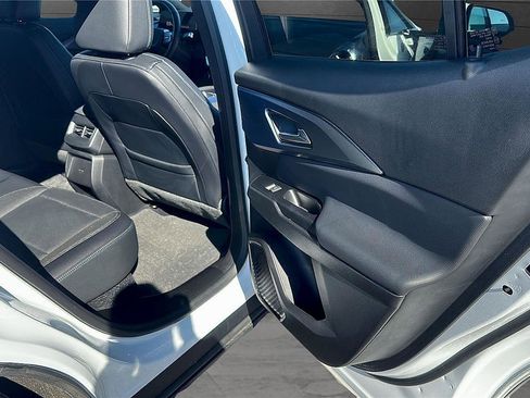 Used 2024 Chevrolet Equinox EV LT image 25