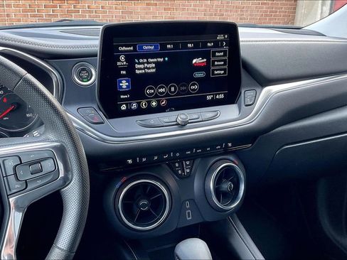 Used 2023 Chevrolet Blazer LT image 6