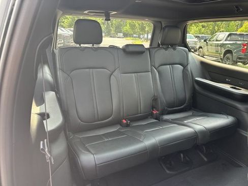 New 2026 Jeep Grand Wagoneer Limited AWD/4WD image 17