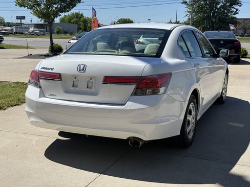 Used 2011 Honda Accord LX image 7