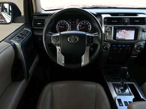 Used 2019 Toyota 4Runner Limited AWD/4WD image 9