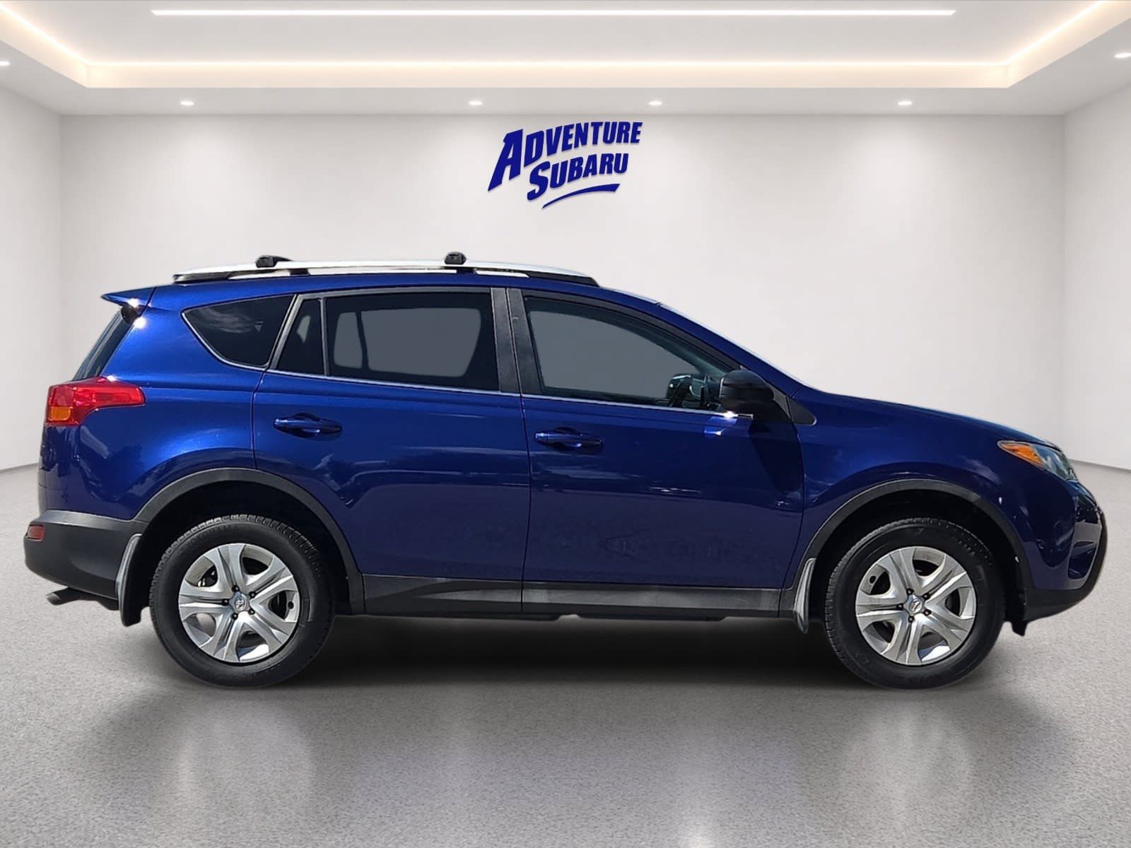 Used 2015 Toyota RAV4 LE FWD image 7