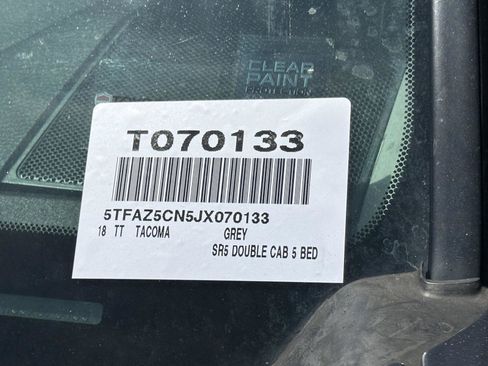 Used 2018 Toyota Tacoma SR5 RWD image 14