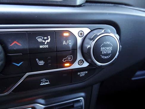 Used 2023 Jeep Wrangler Unlimited Sport AWD/4WD image 36