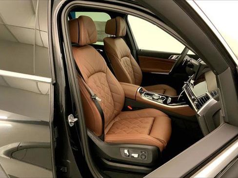 New 2026 BMW X5 xDrive50e w/ Climate Comfort Package image 7