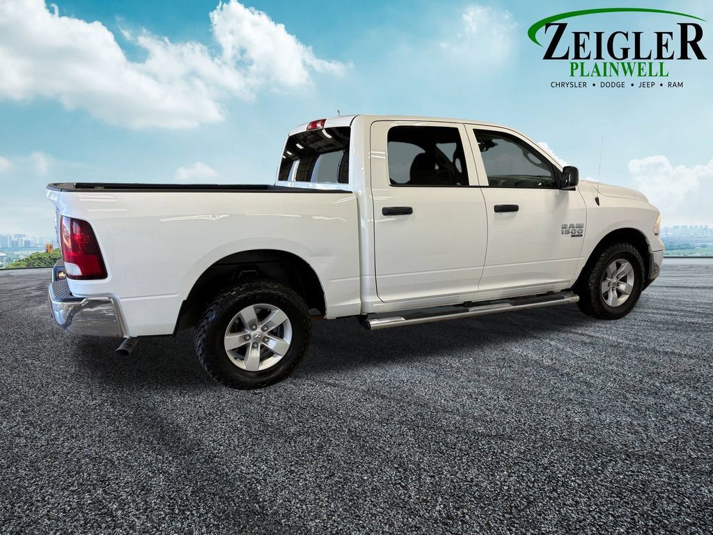 Used 2019 RAM 1500 ST w/ SXT Appearance Group AWD/4WD image 9