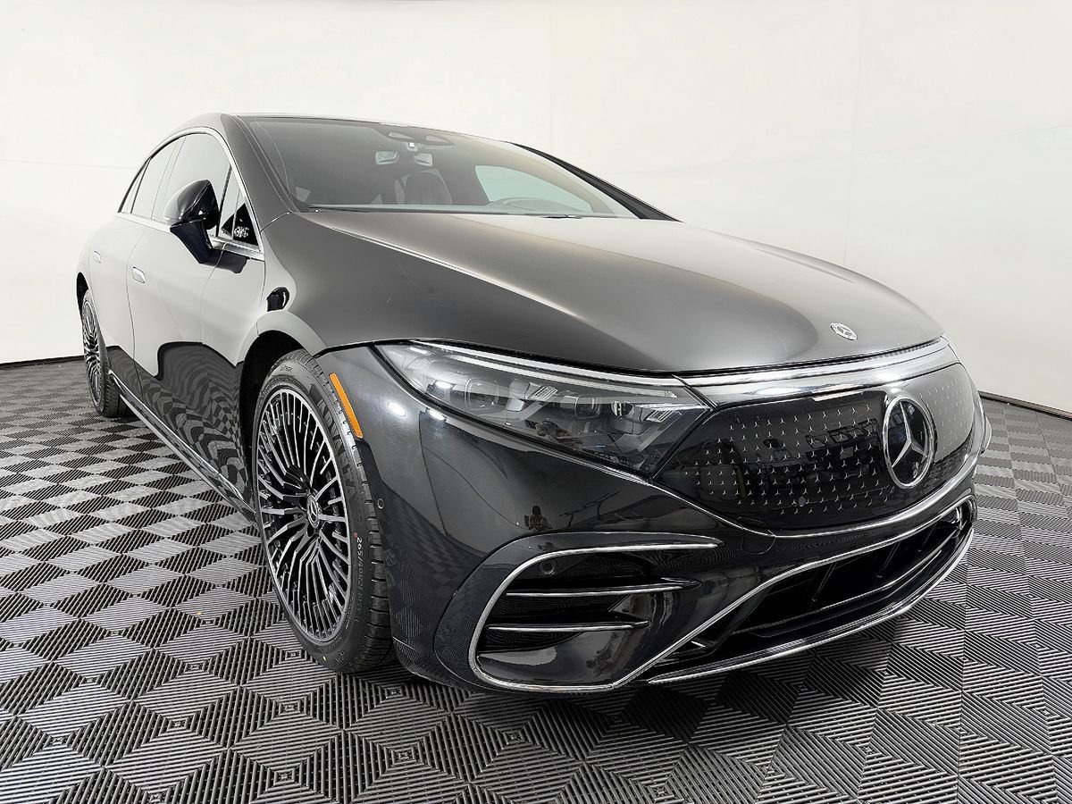 Used 2022 Mercedes-Benz EQS 580 4MATIC Sedan image 5