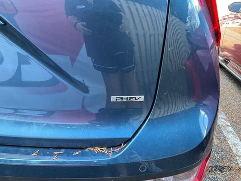 Used 2024 Kia Niro EX FWD image 7