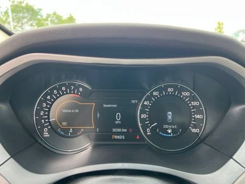 Used 2017 Lincoln MKZ Reserve w/ Technology Package FWD image 11