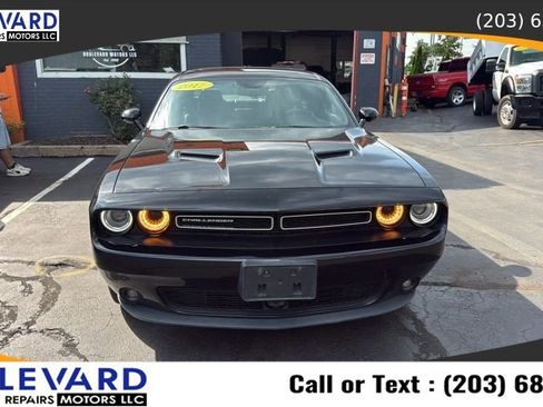 Used 2017 Dodge Challenger GT w/ Technology Group AWD/4WD image 2