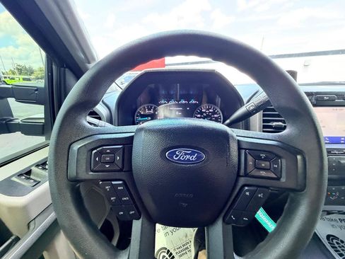 Used 2020 Ford F250 XL w/ STX Appearance Package AWD/4WD image 18