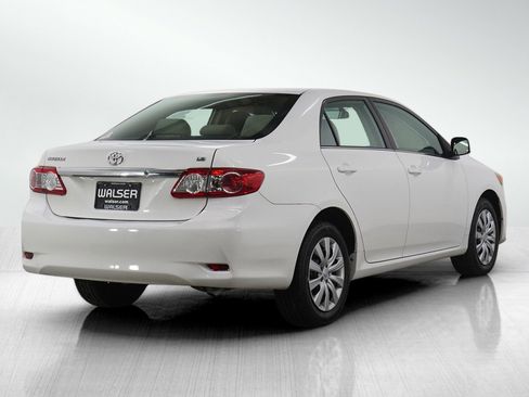 Used 2013 Toyota Corolla LE Special Edition image 5
