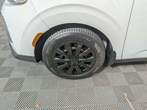 Used 2021 Kia Soul LX FWD image 32