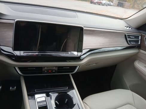 New 2026 Volkswagen Atlas SEL Premium R-Line image 17