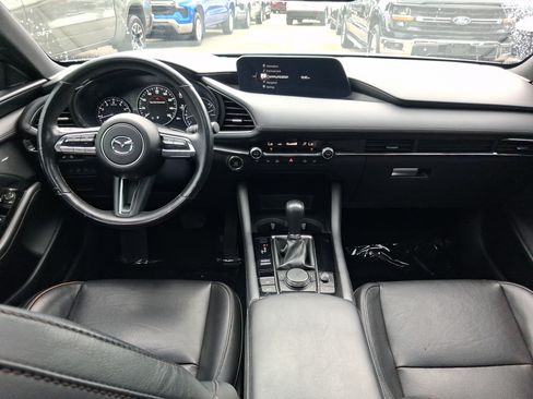 Used 2023 MAZDA MAZDA3 Hatchback w/Premium Plus Pkg AWD/4WD image 9
