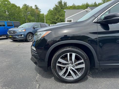 Used 2017 Honda Pilot Touring image 15