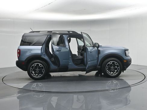 Used 2025 Ford Bronco Sport Outer Banks w/ Outer Banks Tech Package+ AWD/4WD image 5