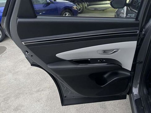 Certified 2024 Hyundai Tucson Limited image 11