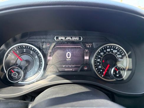 Used 2020 RAM 1500 Big Horn AWD/4WD image 20