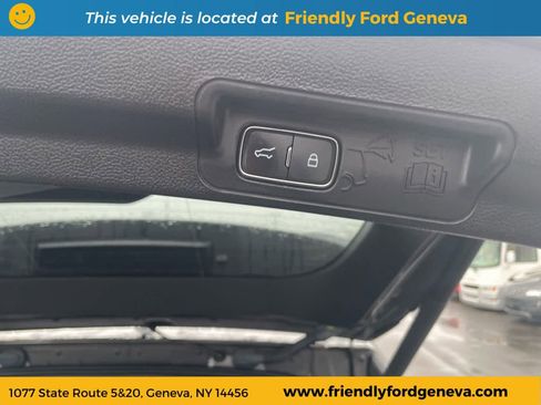 Used 2023 Ford Explorer XLT w/ Equipment Group 202A AWD/4WD image 11