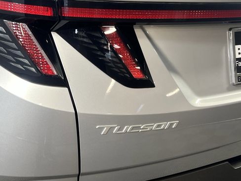 Used 2025 Hyundai Tucson Limited image 12