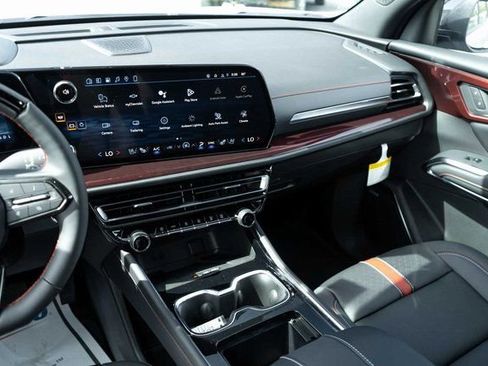 New 2026 Chevrolet Traverse RS image 18