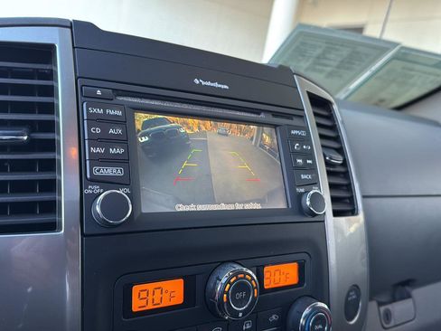 Used 2019 Nissan Frontier SL image 24