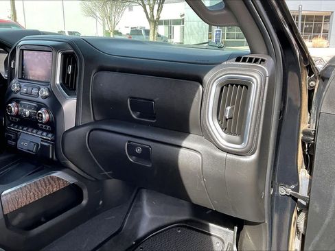 Used 2021 GMC Sierra 2500 Denali w/ Denali Black Diamond Edition image 19