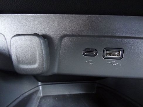 Used 2026 Chevrolet Trax ACTIV w/ Sunroof Package image 26