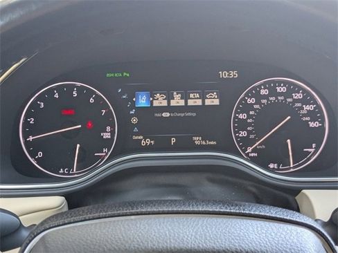 Used 2020 Toyota Avalon Limited image 29