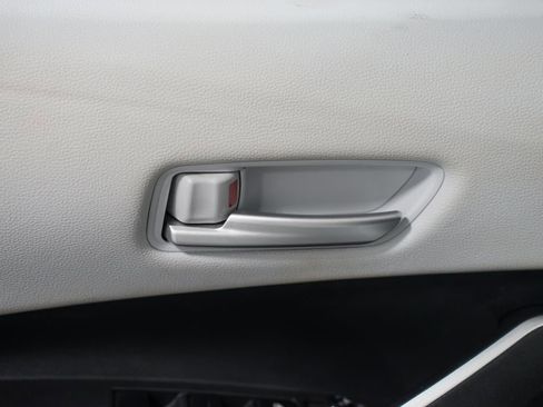 Used 2024 Toyota Corolla SE FWD image 31
