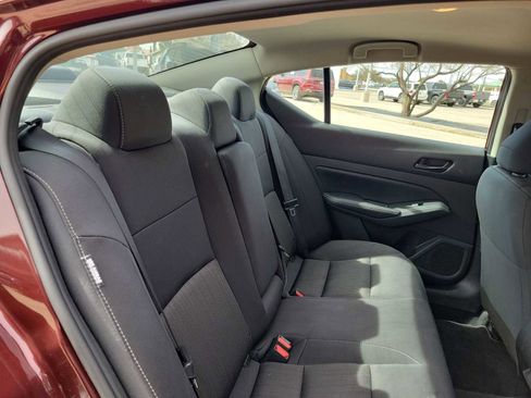 Used 2024 Nissan Altima 2.5 SV image 9