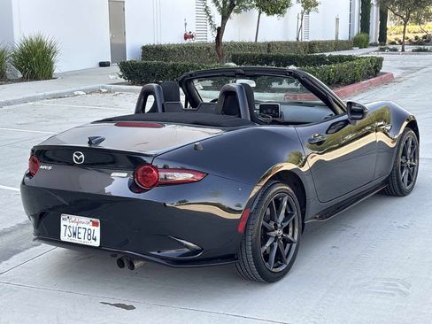 Used 2016 MAZDA MX-5 Miata Club RWD image 6
