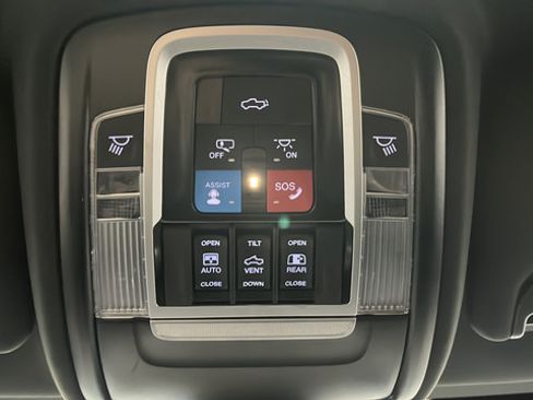 Used 2024 RAM 2500 Laramie w/ Night Edition AWD/4WD image 36