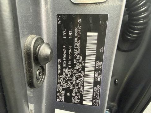 Used 2017 Lexus GX 460 Premium w/ Premium Package image 35