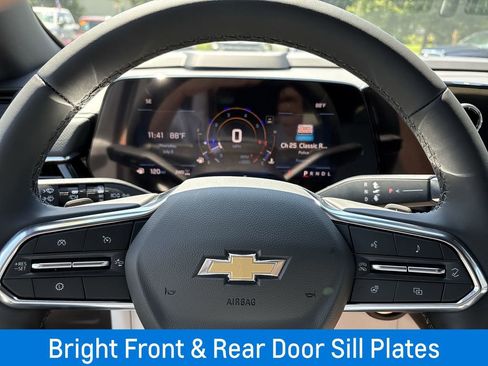 New 2025 Chevrolet Suburban Premier image 12