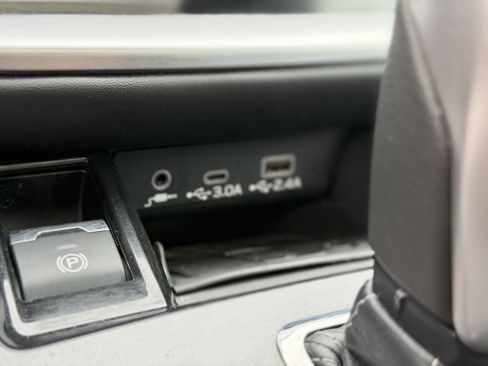 Used 2023 Subaru Legacy Limited image 21