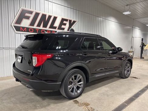 Used 2021 Ford Explorer XLT w/ Equipment Group 202A image 13