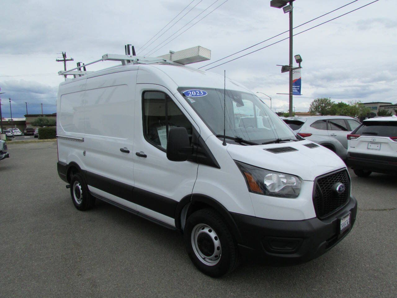 Used 2023 Ford Transit 350 Medium Roof w/ Interior Upgrade Package RWD image 2