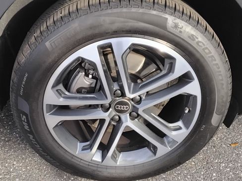 Certified 2025 Audi Q5 Premium Plus w/ Premium Plus image 13